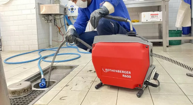 Taşdelen'de Tesisatci Gider Klozet Açma 